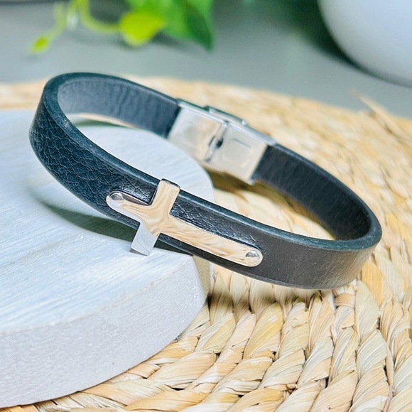 Stainless Steel Cross Buckle Bracelet, Silver and Black.  Size 7.5” - Picture 1 of 9